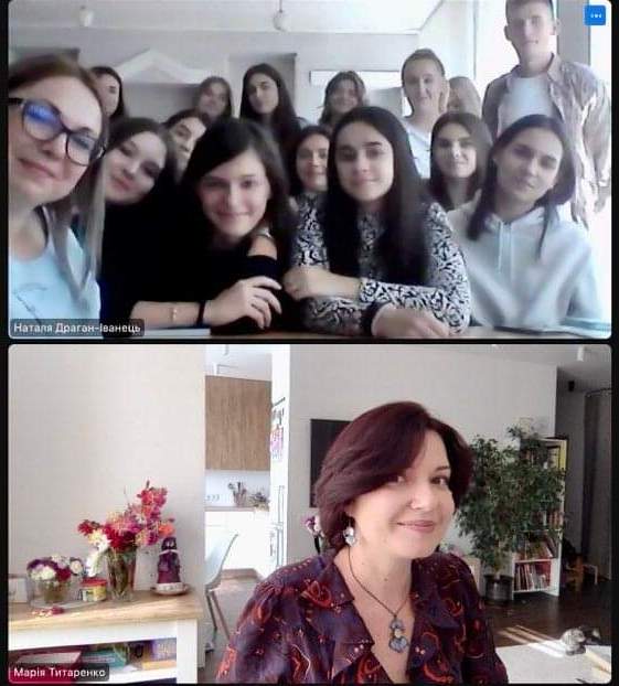 Марія Титаренко та студенти-журналісти